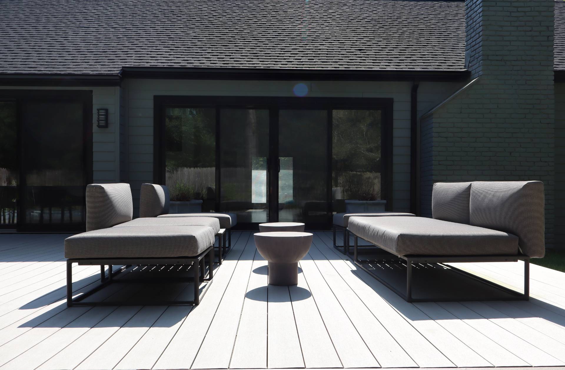 10 Hampton Street Westhampton Beach, NY 11978 - Photo 19 of 20 a living room with a couch and a table