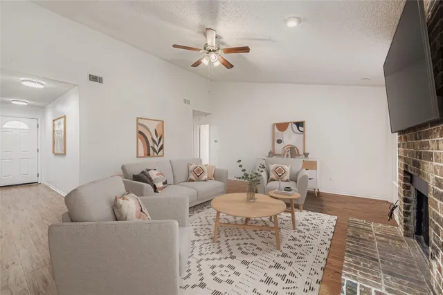 $450,000 | 9839 Briar Ridge Drive, Austin, TX 78748