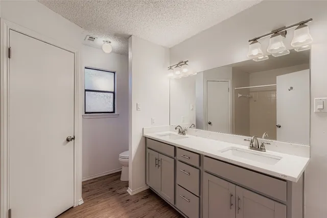 $450,000 | 9839 Briar Ridge Drive, Austin, TX 78748