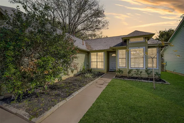 $450,000 | 9839 Briar Ridge Drive, Austin, TX 78748