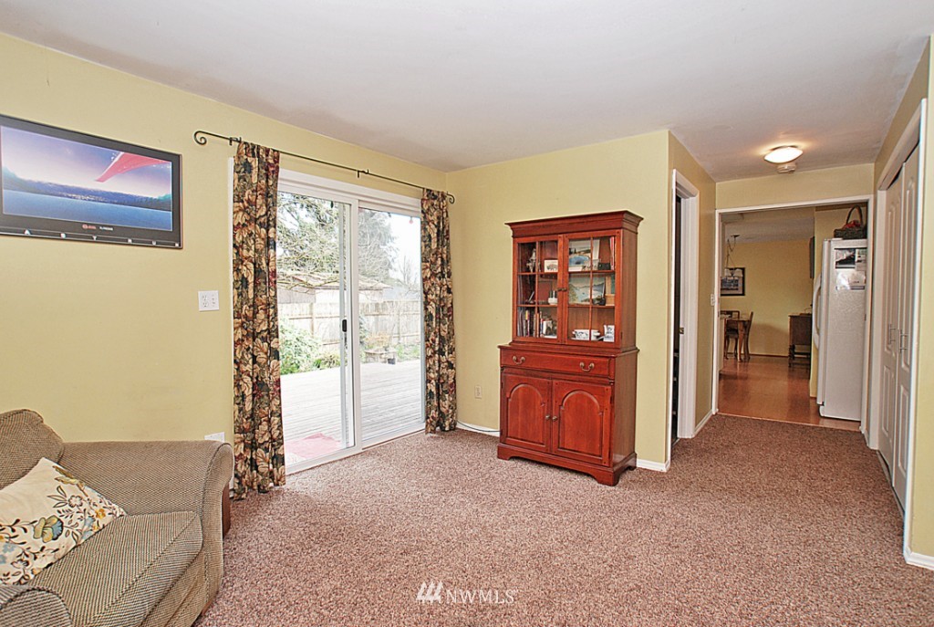 22623 2nd Place West Bothell, WA 98021 - Photo 5 of 13