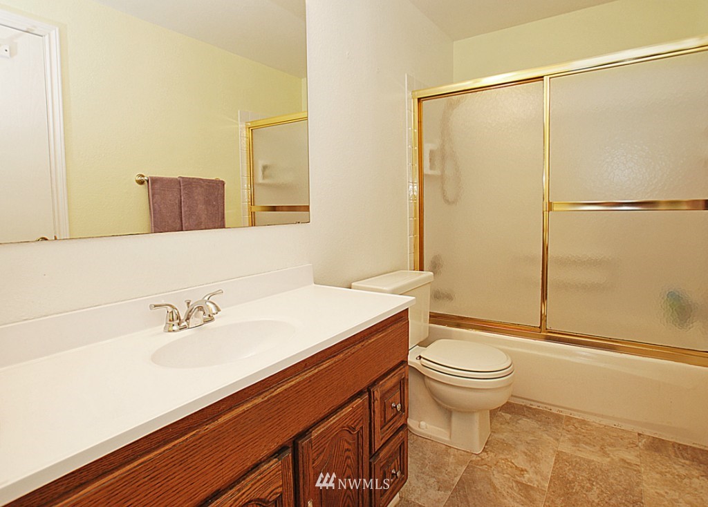22623 2nd Place West Bothell, WA 98021 - Photo 9 of 13