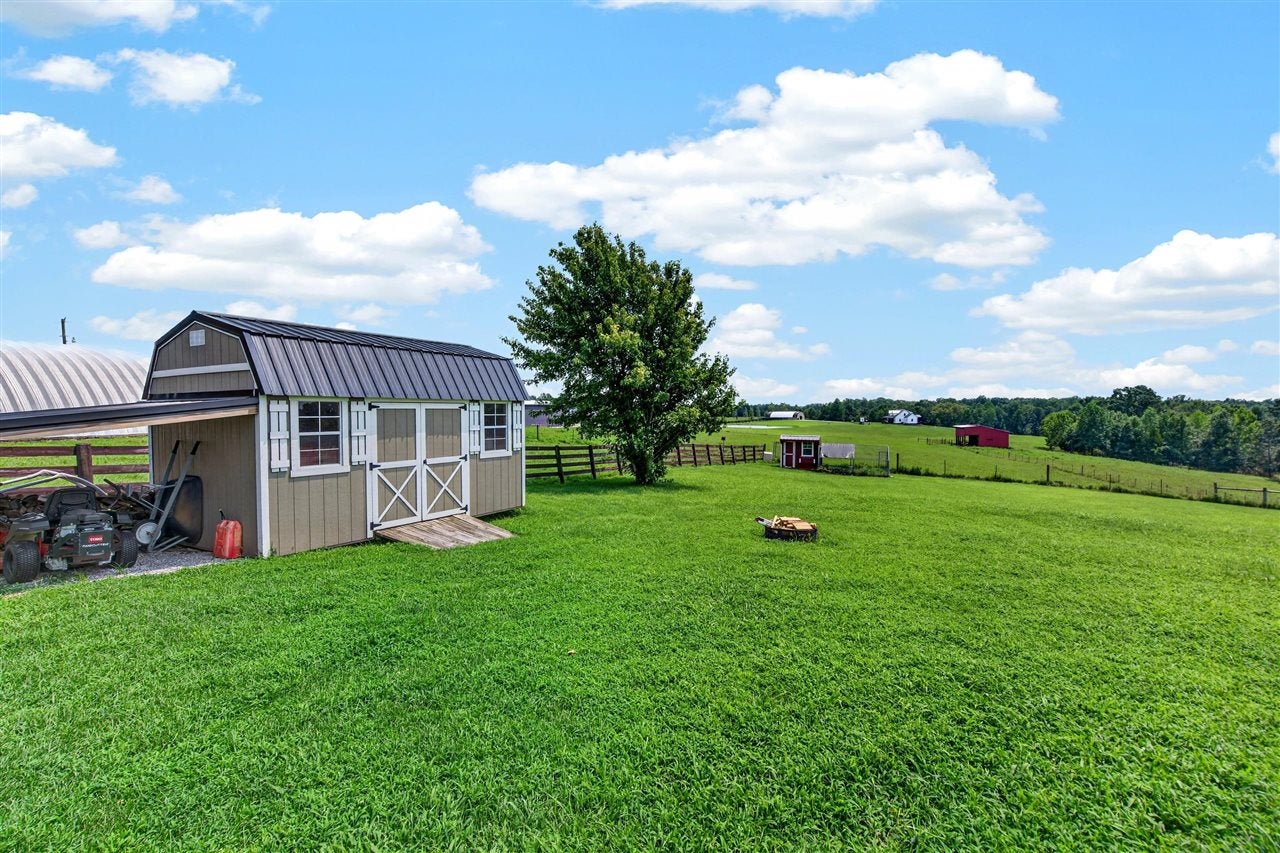 1765 Fisher Ridge Road Horse Cave, KY 42749 - Photo 39 of 47 Gallery Image 39