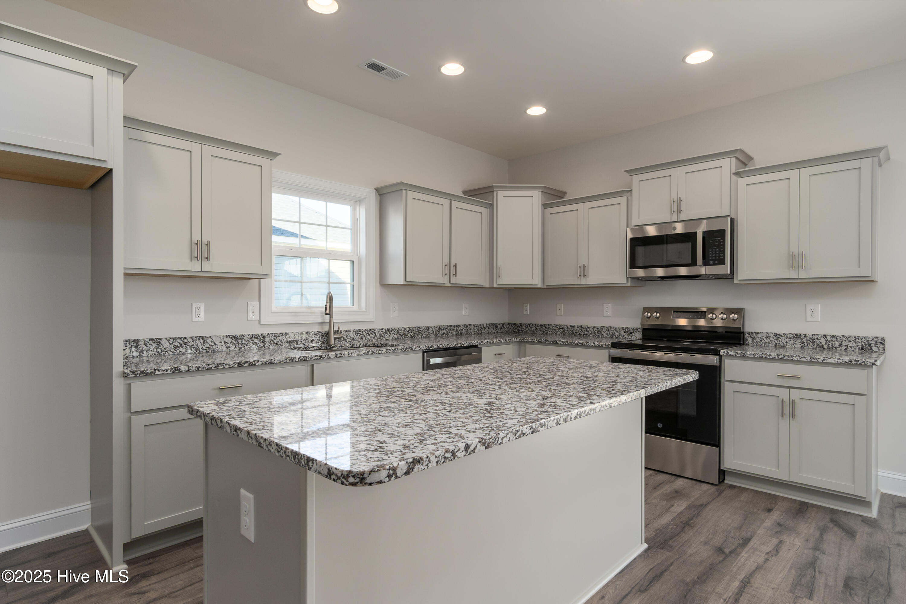 3010 Grouper Run New Bern, NC 28562 - Photo 21 of 64 3010 Grouper Run-21