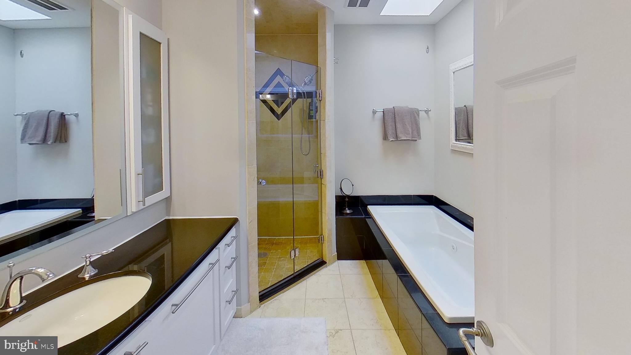 1615 Spruce Street, Unit 400 Philadelphia, PA 19103 - Photo 34 of 45