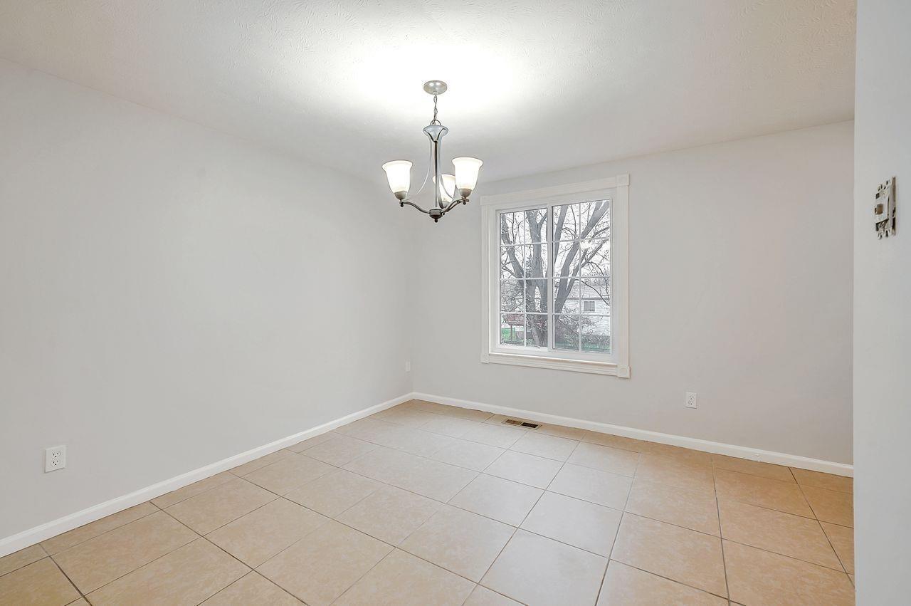 3294 Struble Road Cincinnati, OH 45251 - Photo 5 of 33 Gallery Image 5