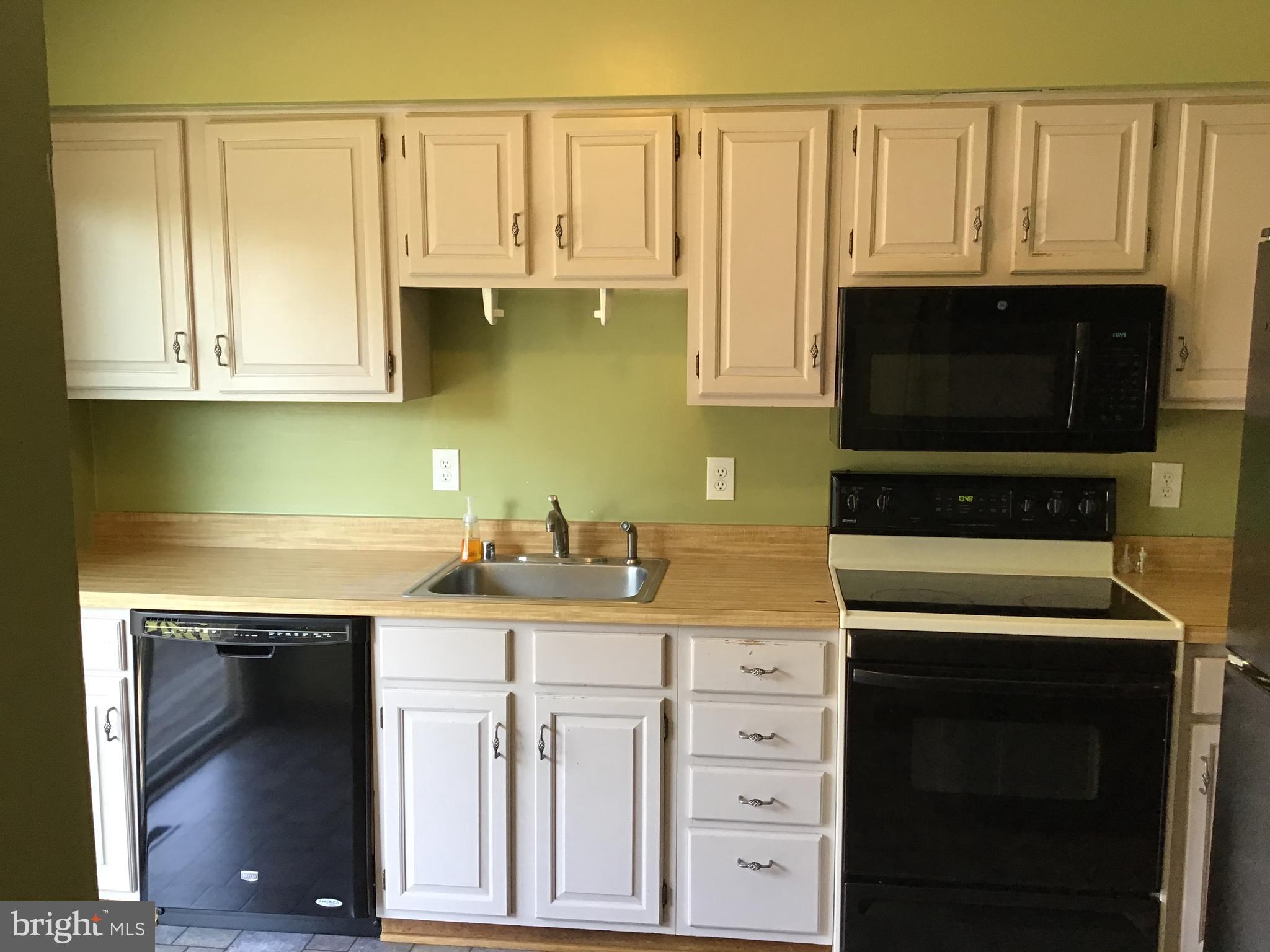 14511 Liberty Road Mount Airy, MD 21771 - Photo 5 of 19 Plenty of cabinet space