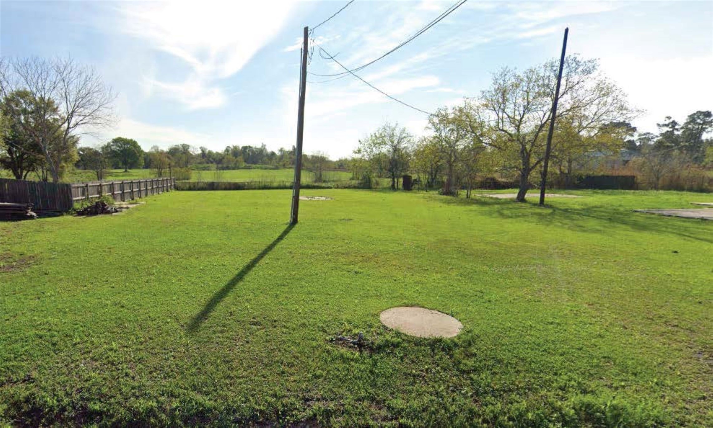 435 Blueberry Street Bridge City, TX 77611 - Photo 2 of 4