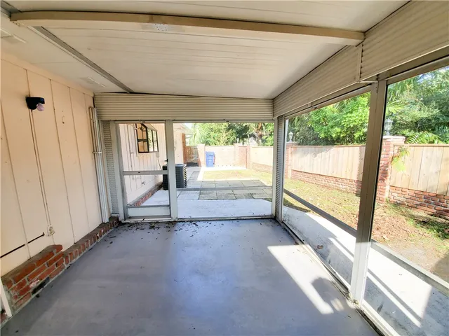 $2,100 | 2671 Victory Boulevard, Vero Beach, FL 32960