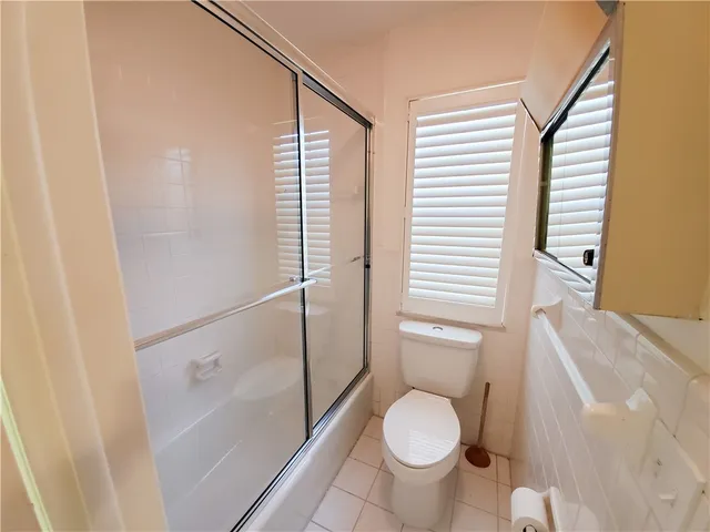 $2,100 | 2671 Victory Boulevard, Vero Beach, FL 32960