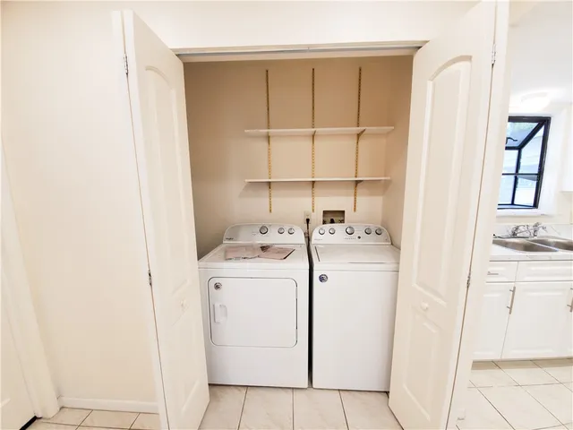 $2,100 | 2671 Victory Boulevard, Vero Beach, FL 32960