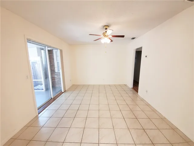 $2,100 | 2671 Victory Boulevard, Vero Beach, FL 32960