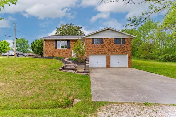 $249,900 | 608 East Genevieve Avenue, Jasper, IN 47546