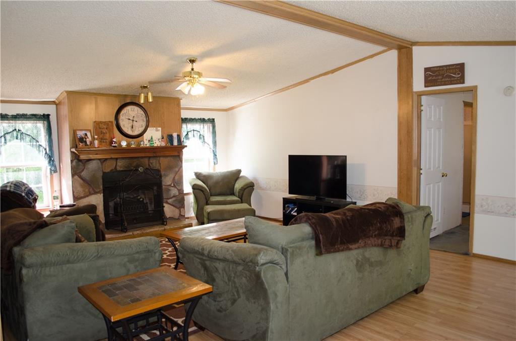 2401 Hudson Road Hudson, ME 04449 - Photo 5 of 26 Living room