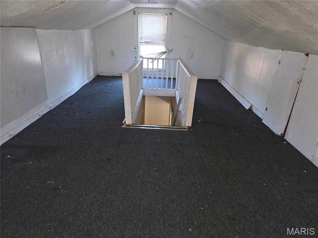 8015 Allen Avenue St. Louis, MO 63114 - Photo 12 of 65