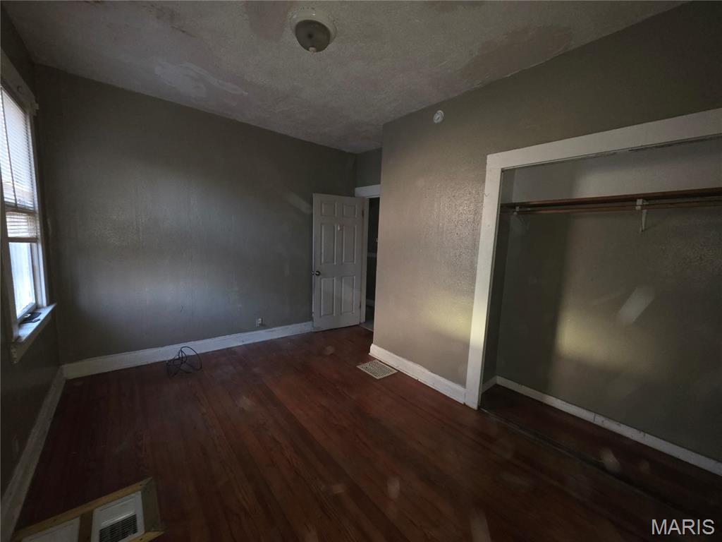 8015 Allen Avenue St. Louis, MO 63114 - Photo 40 of 65