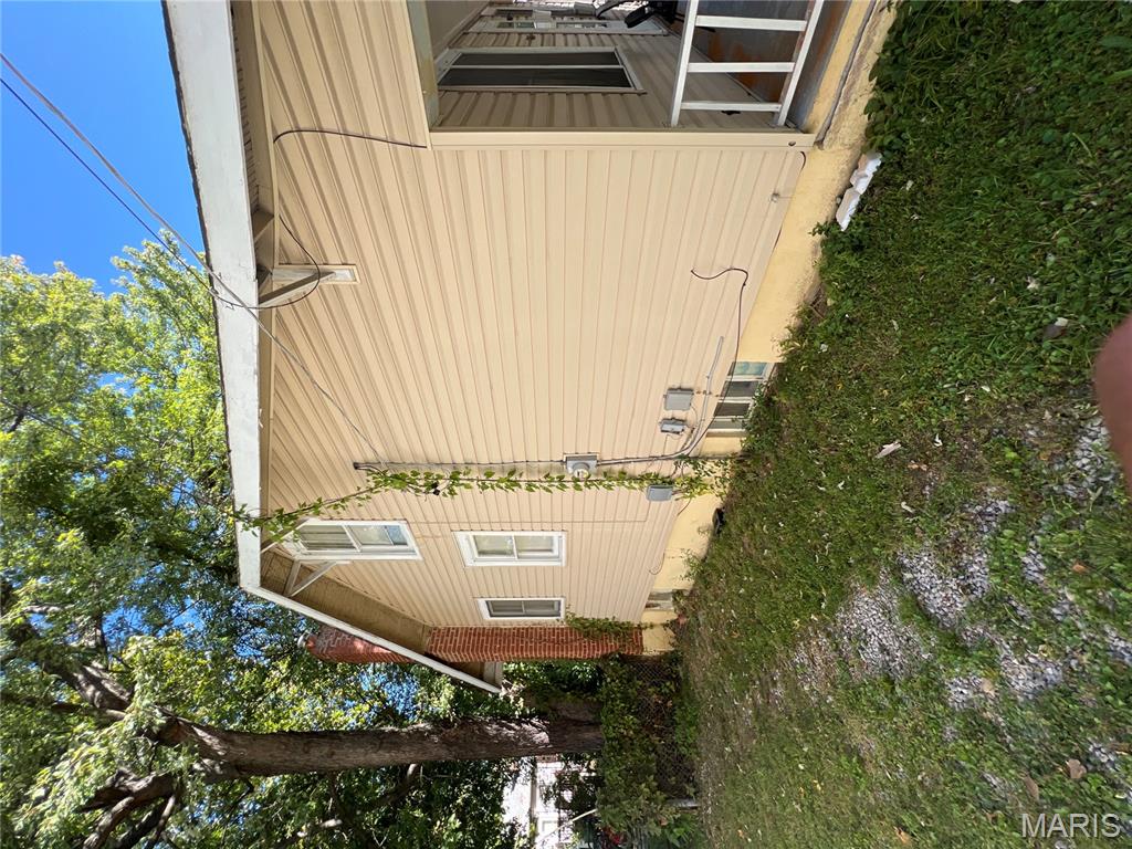 8015 Allen Avenue St. Louis, MO 63114 - Photo 4 of 65