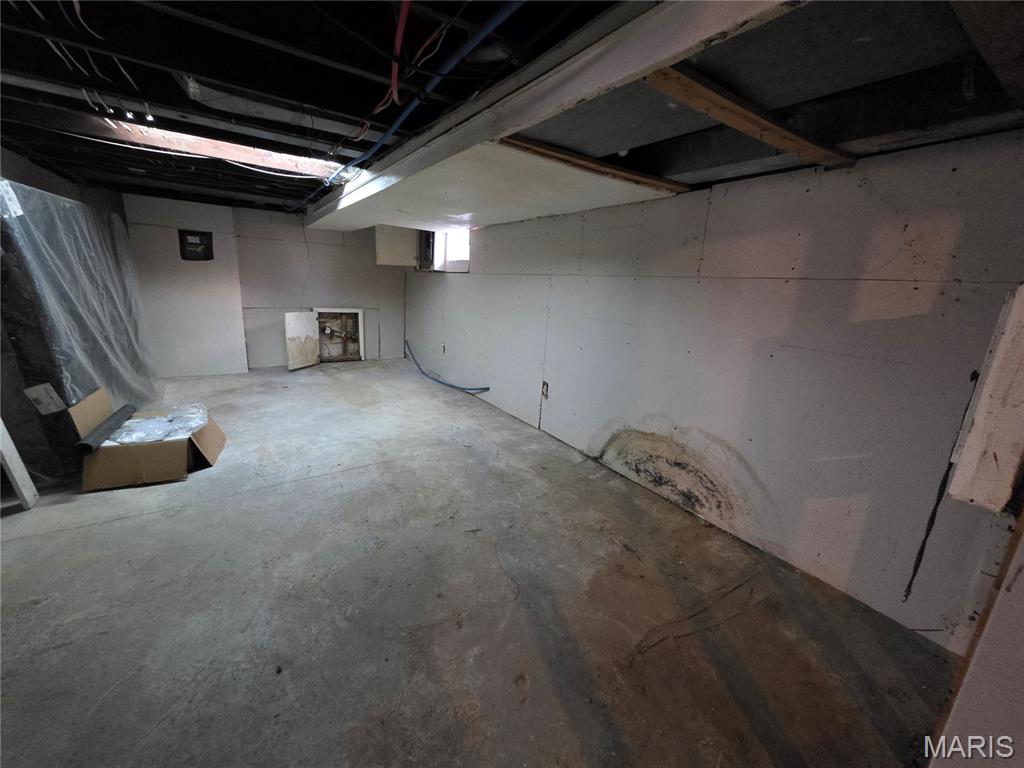 8015 Allen Avenue St. Louis, MO 63114 - Photo 50 of 65