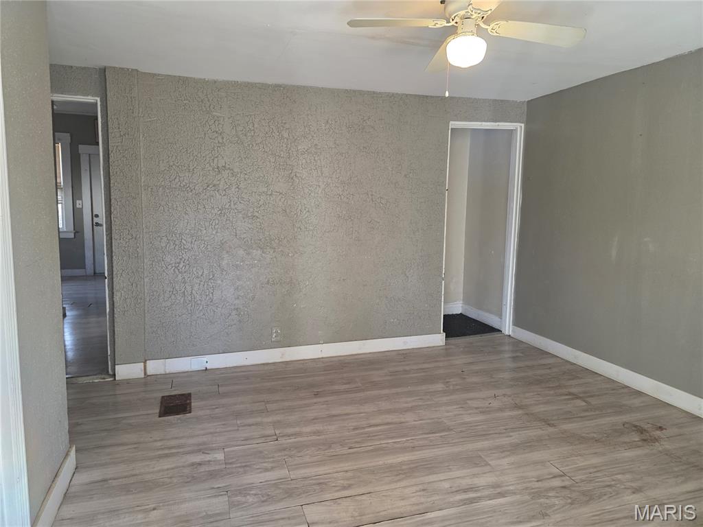 8015 Allen Avenue St. Louis, MO 63114 - Photo 6 of 65