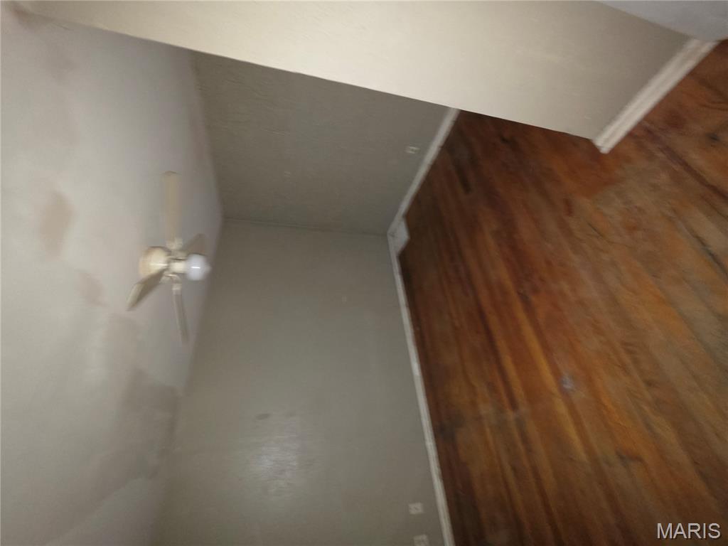 8015 Allen Avenue St. Louis, MO 63114 - Photo 10 of 65