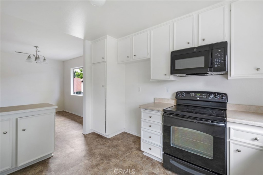5427 Pine Ridge Way, Unit B Anaheim, CA 92807 - Photo 7 of 26