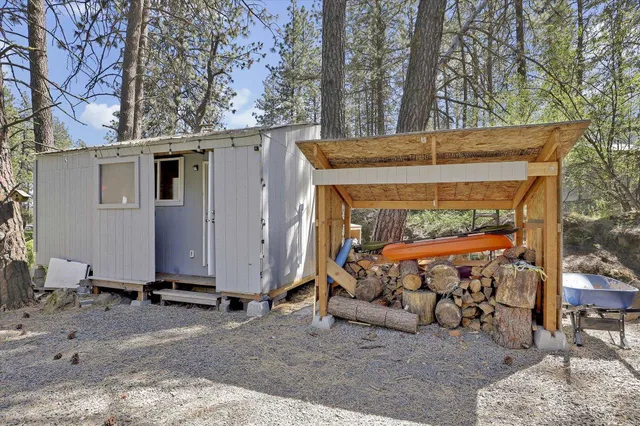 $299,900 | 13901 South S Clear Lake Road, Medical Lake, WA 99022