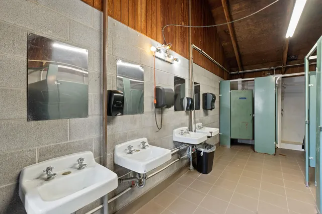 $299,900 | 13901 South S Clear Lake Road, Medical Lake, WA 99022