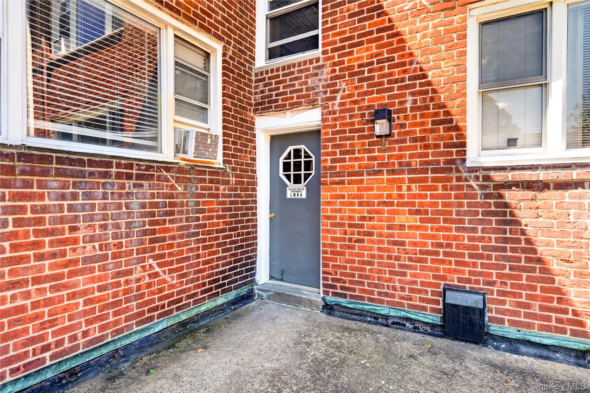 205 West Post Road, Unit 1N White Plains, NY 10606 - Photo 7 of 37