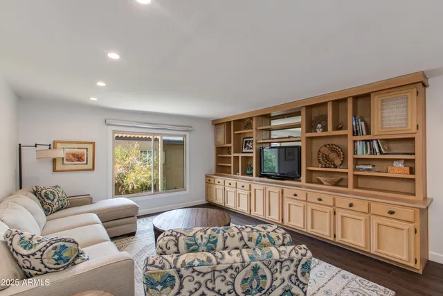 $399,900 | 4201 East Camelback Road, Unit 34, Phoenix, AZ 85018