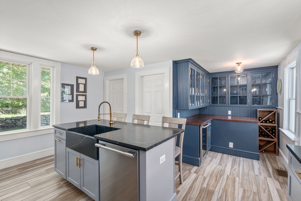 11 Scott Street Bellingham, MA 02019 - Photo 8 of 35