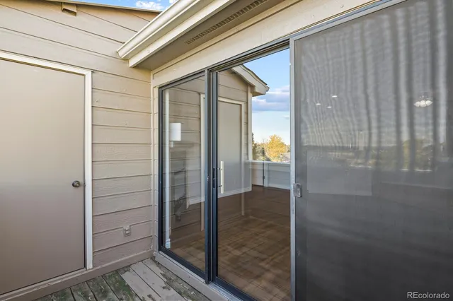 a view of elevator with hallway