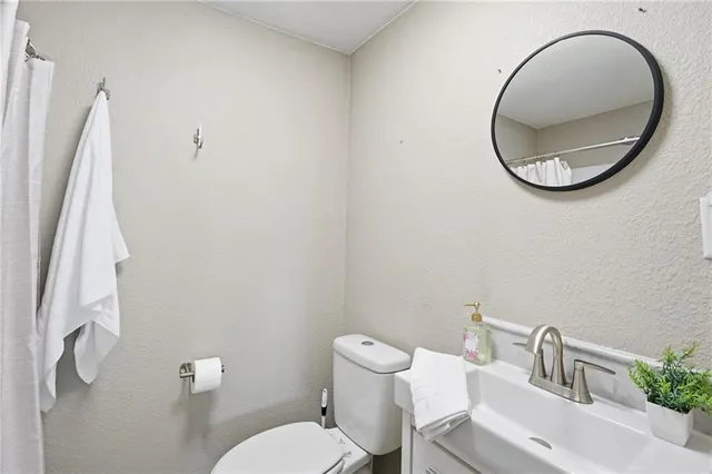 $201,000 | 1404 South Butler Drive, Harrisonville, MO 64701