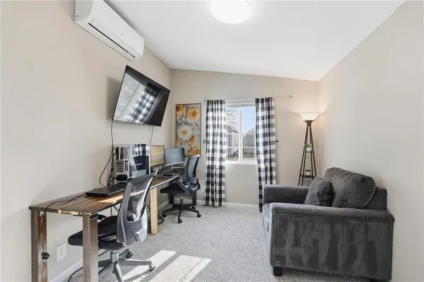 $201,000 | 1404 South Butler Drive, Harrisonville, MO 64701