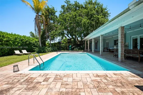 $2,375,000 | 11100 Southwest 73rd Court, Pinecrest, FL 33156