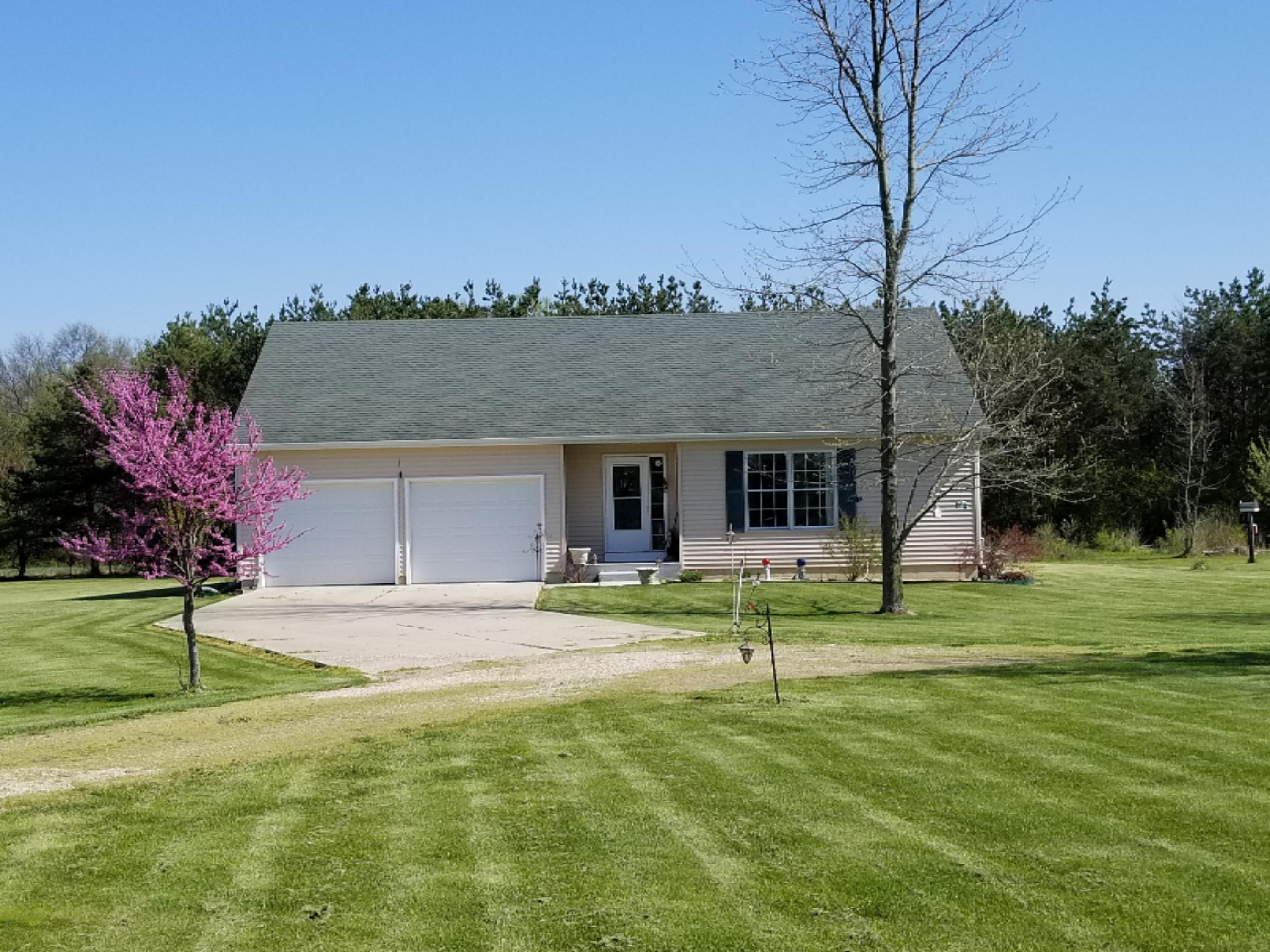 3006 Reed Road Buchanan, MI 49107 - Photo 1 of 46 20180507_162643