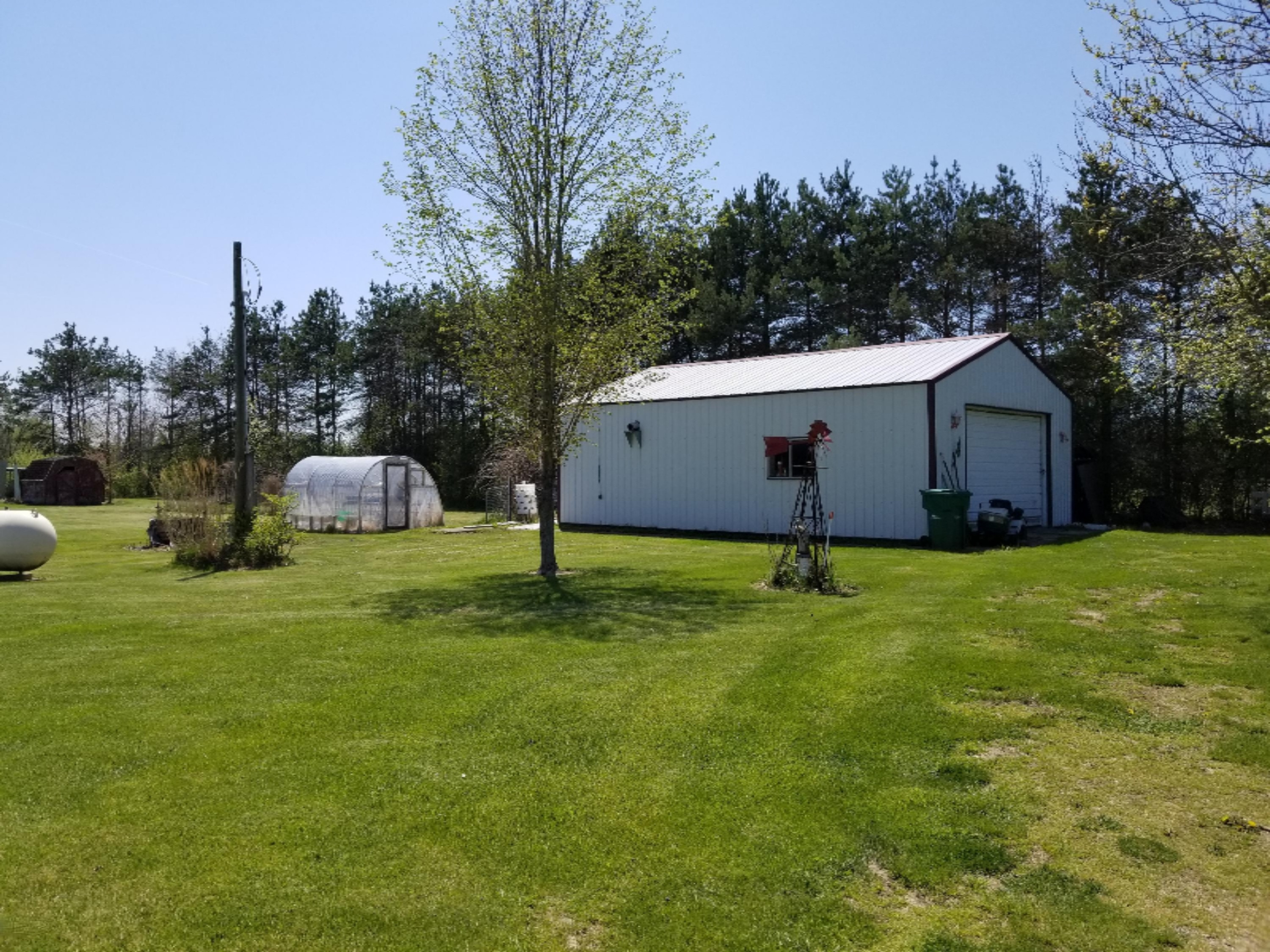 3006 Reed Road Buchanan, MI 49107 - Photo 7 of 46 20180507_150252