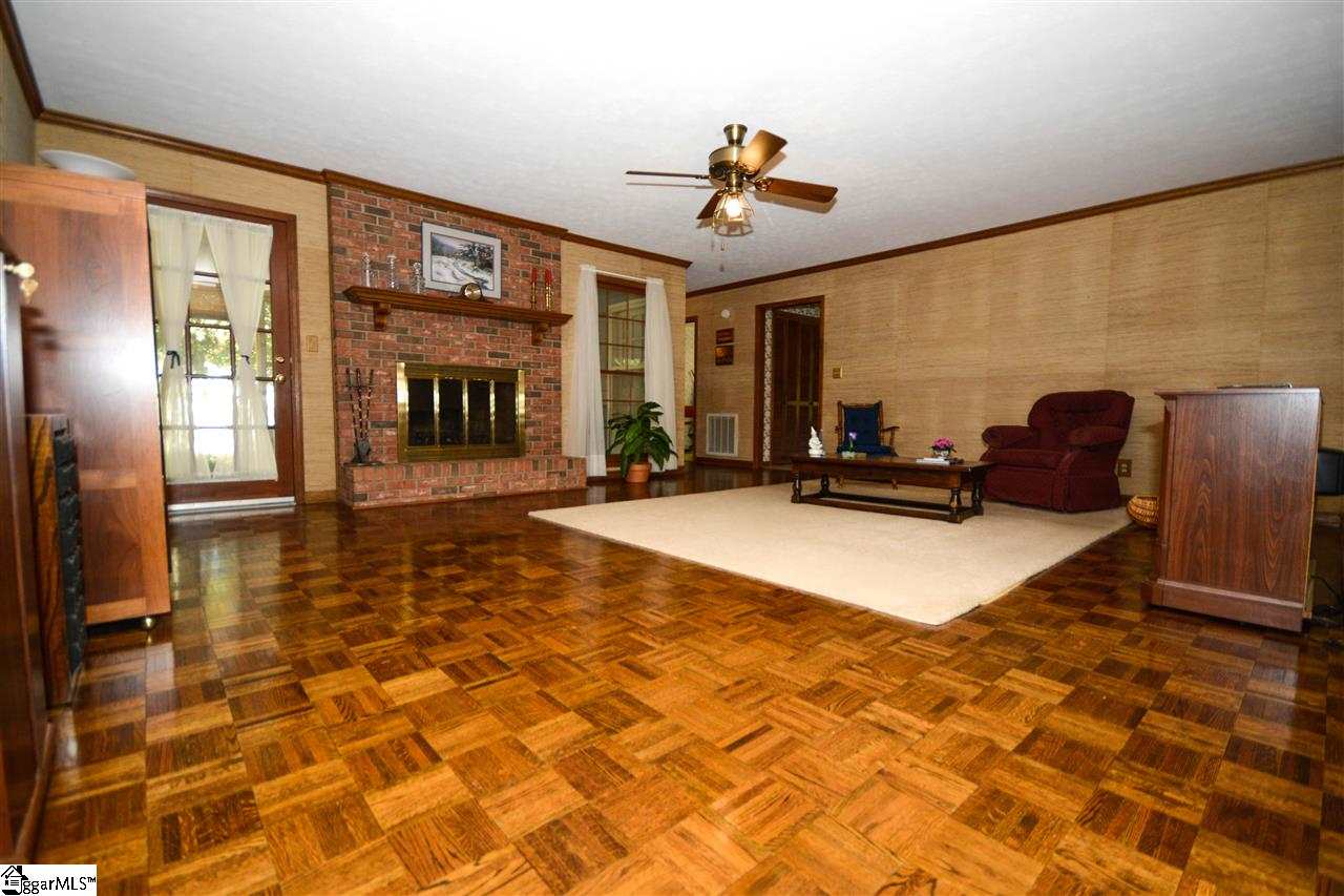 101 Colony Road Taylors, SC 29687 - Photo 7 of 29 Gallery Image 7
