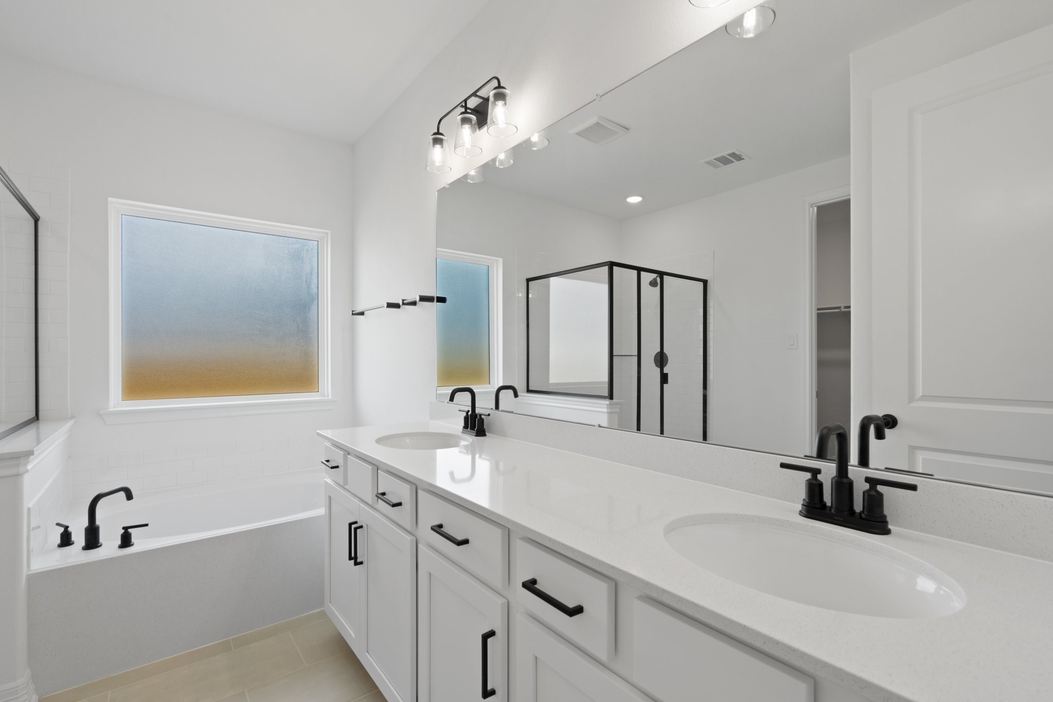 7818 Jasper Meadows Way Angleton, TX 77515 - Photo 15 of 26 Note: Sample product photo. Actual exterior and interior selections may vary by homesite. Photo may be virtually staged