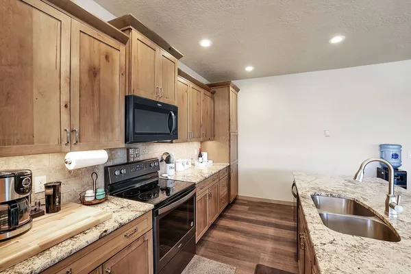 $1,150,000 | 30 Creekside Court, Donnelly, ID 83615