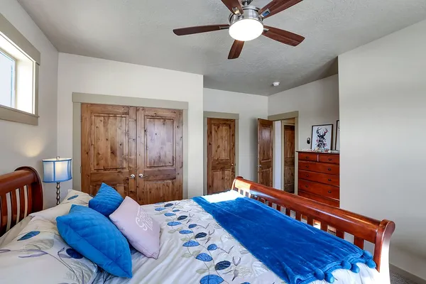 $1,150,000 | 30 Creekside Court, Donnelly, ID 83615