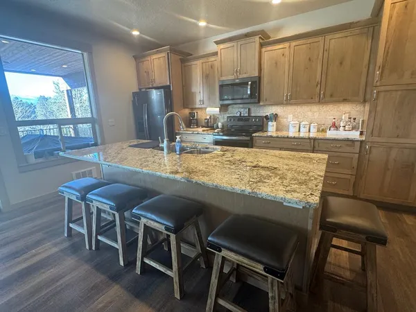 $1,150,000 | 30 Creekside Court, Donnelly, ID 83615