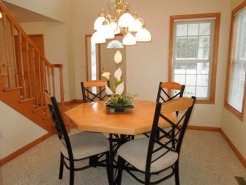 3810 North Gleaner Road Freeland, MI 48623 - Photo 8 of 20 31189072-7.JPG