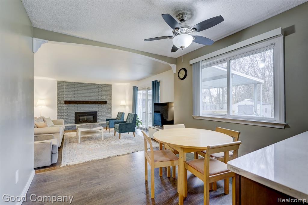 42293 Saltz Road Canton, MI 48187 - Photo 19 of 62