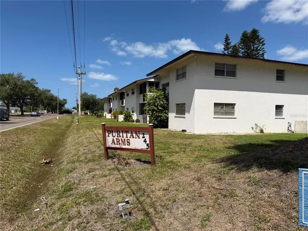 $1,700 | 245 Center Road, Unit 103, Venice, FL 34285