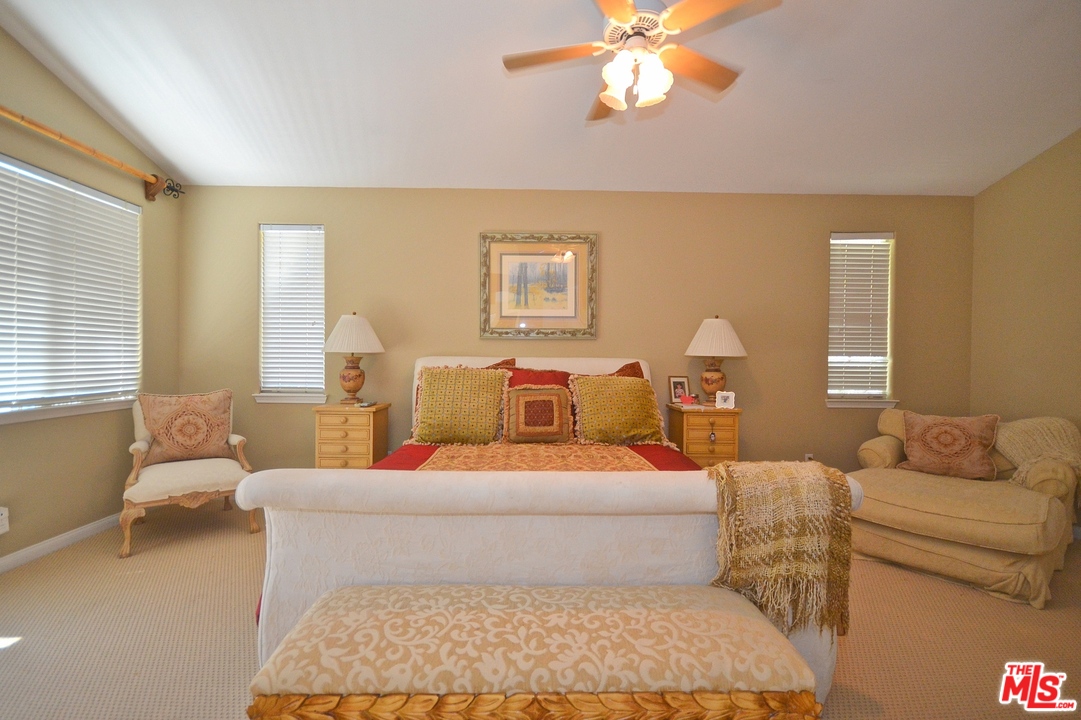 25716 Wilde Avenue Stevenson Ranch, CA 91381 - Photo 5 of 16