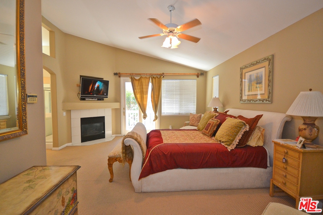 25716 Wilde Avenue Stevenson Ranch, CA 91381 - Photo 6 of 16