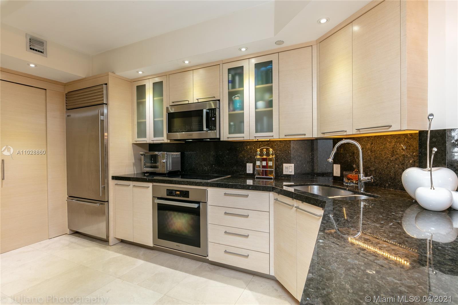 888 Brickell Key Drive, Unit 1007 Miami, FL 33131 - Photo 21 of 43