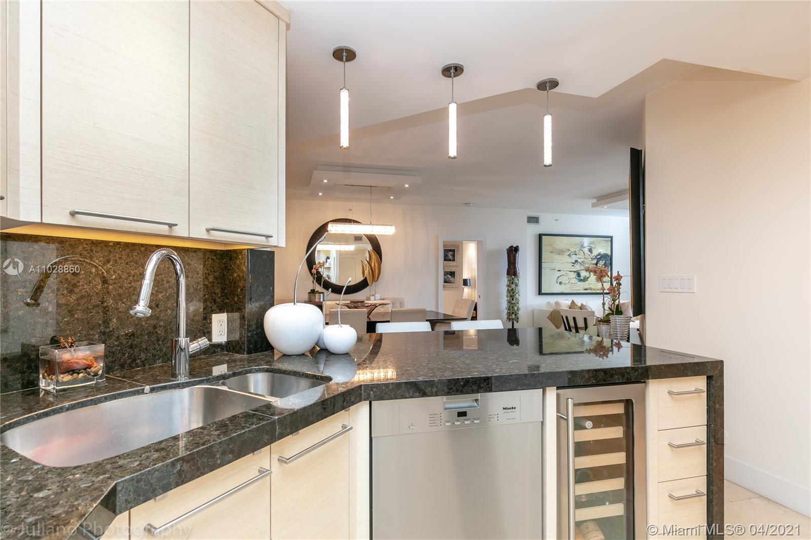 888 Brickell Key Drive, Unit 1007 Miami, FL 33131 - Photo 23 of 43