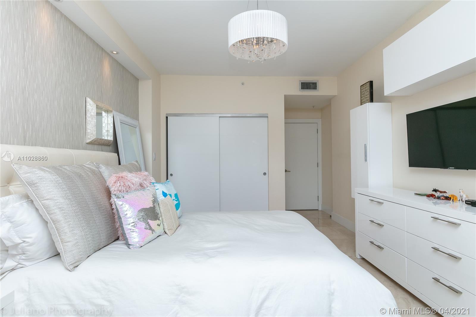 888 Brickell Key Drive, Unit 1007 Miami, FL 33131 - Photo 26 of 43