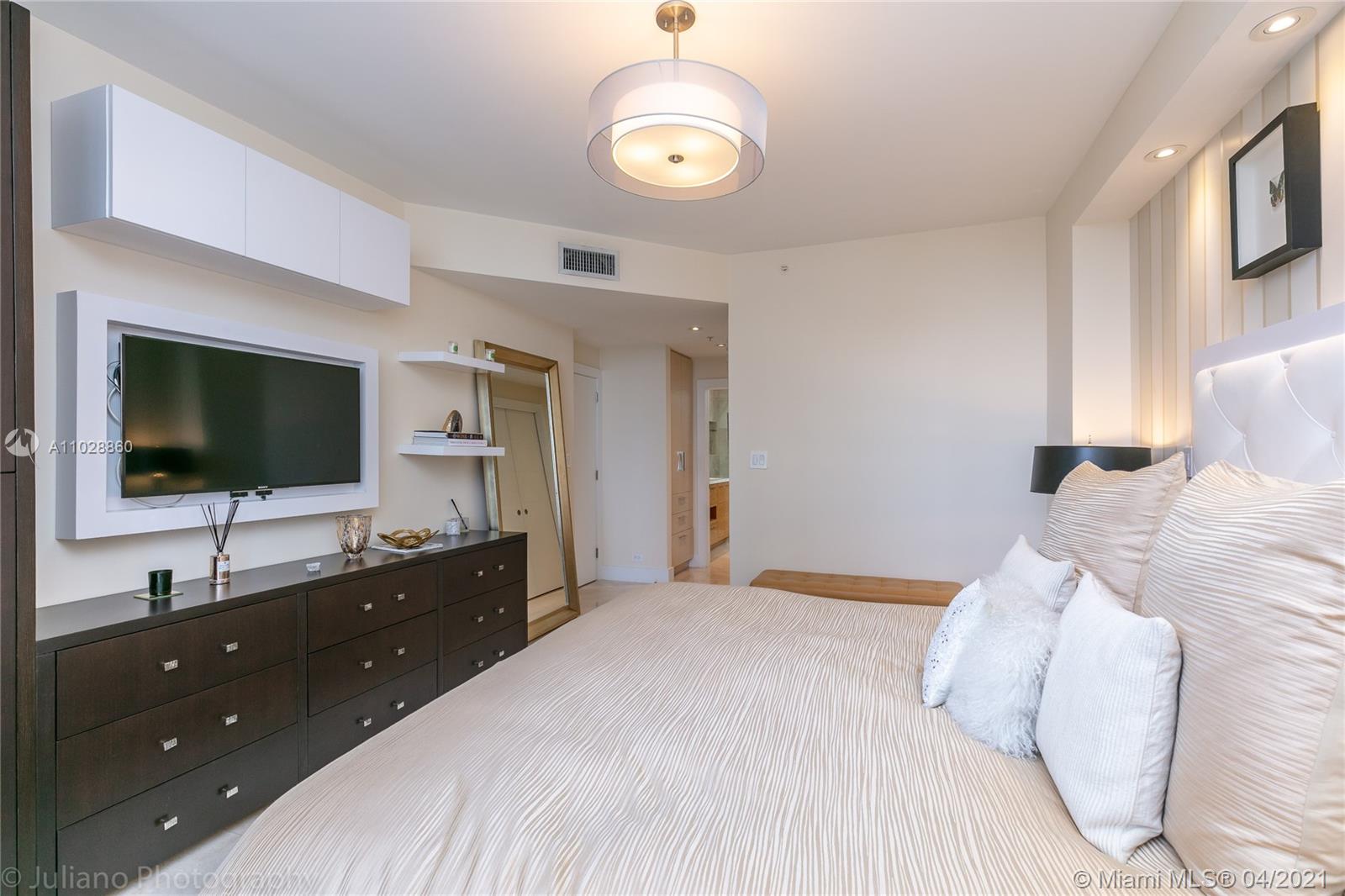 888 Brickell Key Drive, Unit 1007 Miami, FL 33131 - Photo 36 of 43